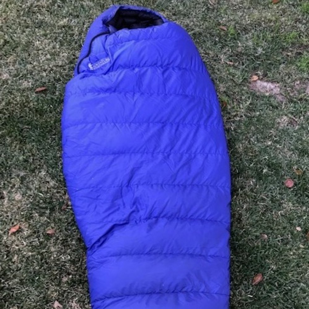 Down sleeping bag